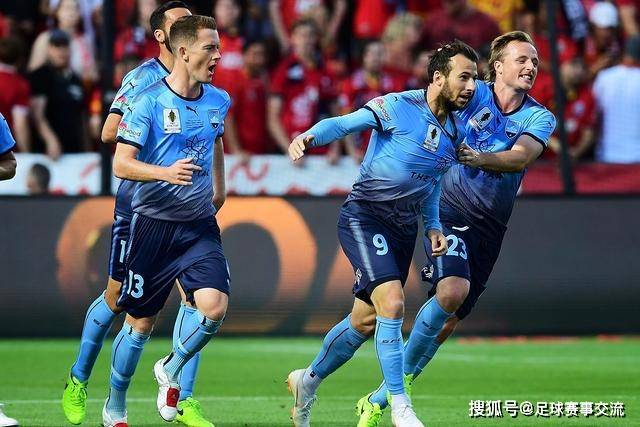 郑钦文现场幽默回应“嫁给我”提问，令粉丝欢笑